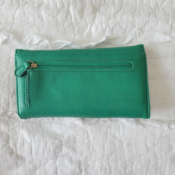 Kelly Green and Gold Hardware Wallet NWOT Faux Leather - Picture 4 of 10